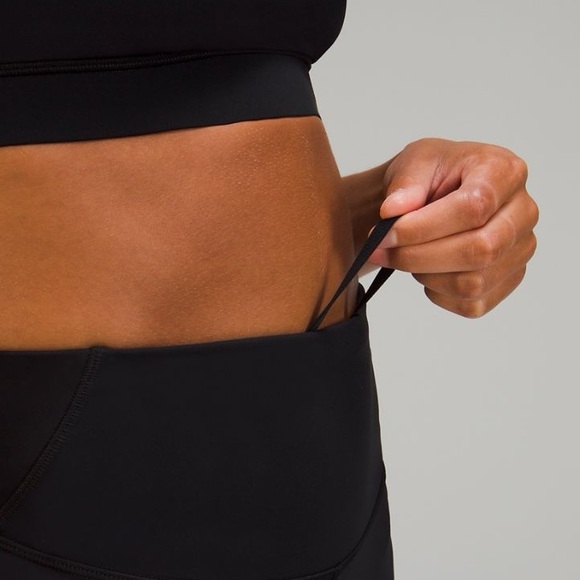 LULULEMON Biker Shorts 2 - Picture 3 of 9